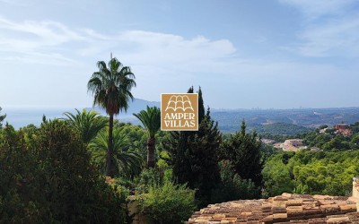 Magnificent villa with beautiful views and privacy in Sierra  Altea Golf.